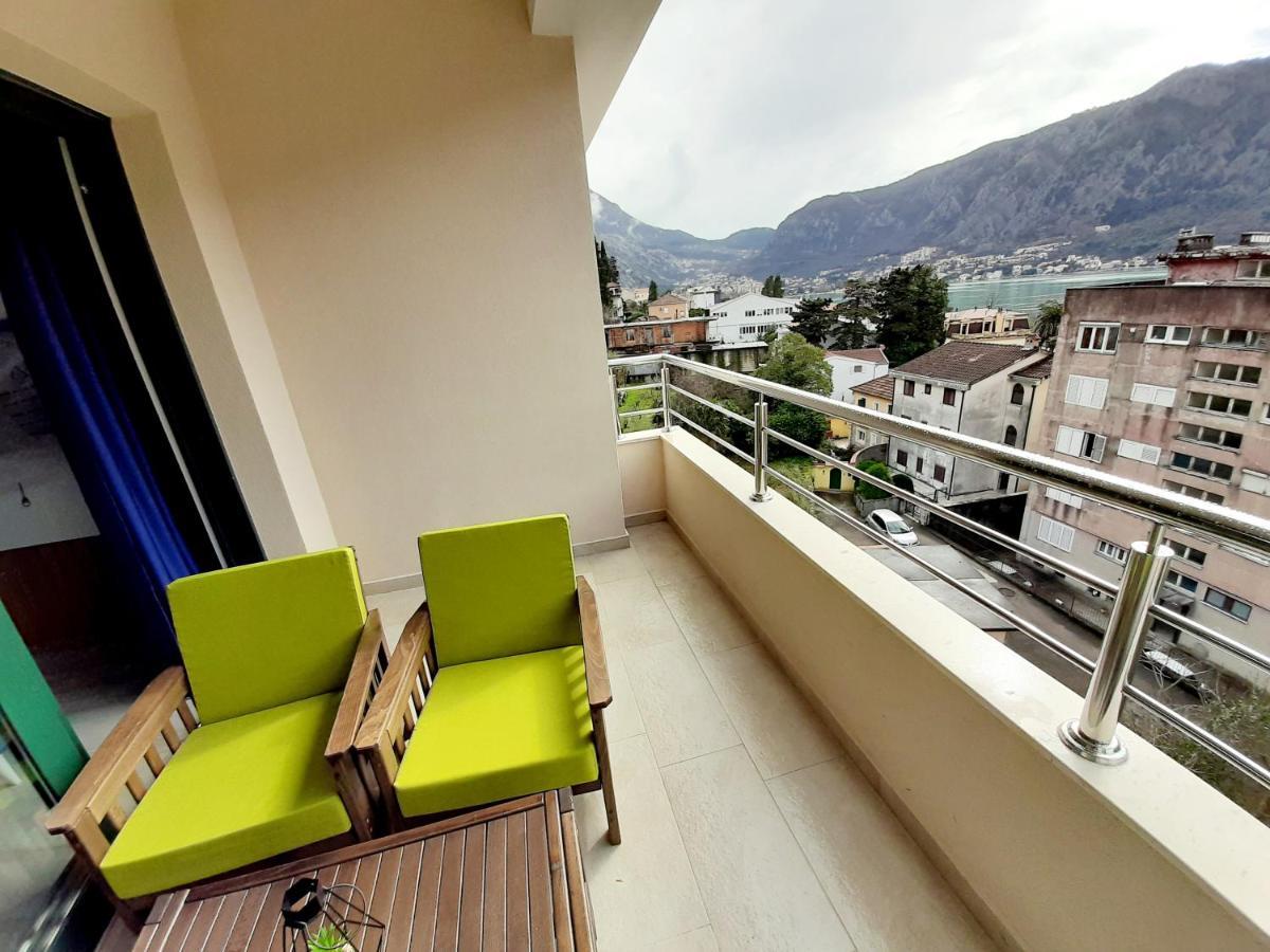 Maritimo Di Cattaro****Lux Apartment With Garage Exteriör bild