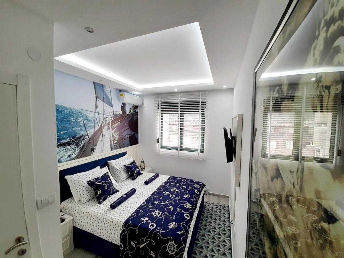Maritimo Di Cattaro****Lux Apartment With Garage Exteriör bild