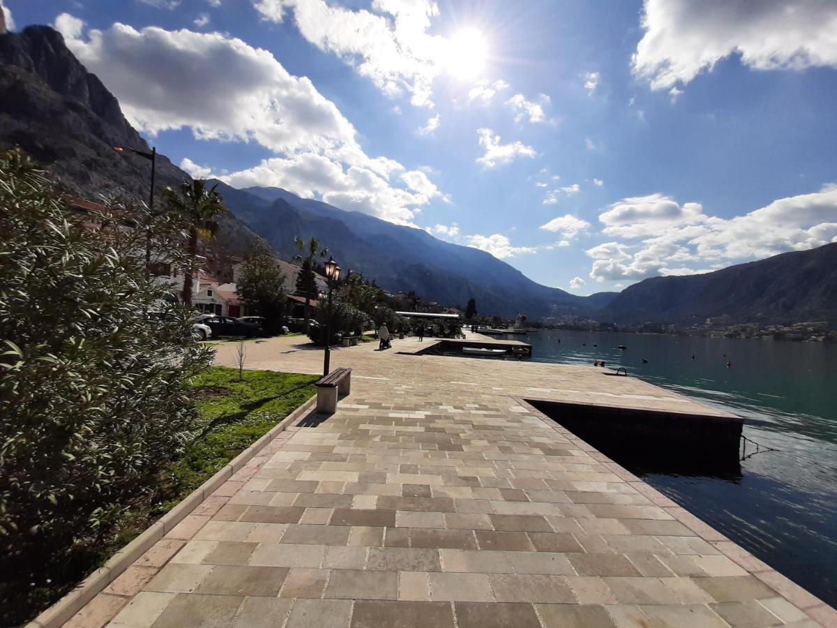Maritimo Di Cattaro****Lux Apartment With Garage Exteriör bild