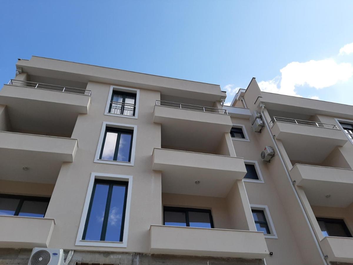 Maritimo Di Cattaro****Lux Apartment With Garage Exteriör bild