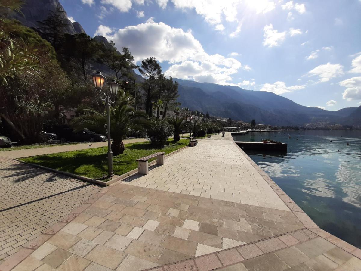 Maritimo Di Cattaro****Lux Apartment With Garage Exteriör bild